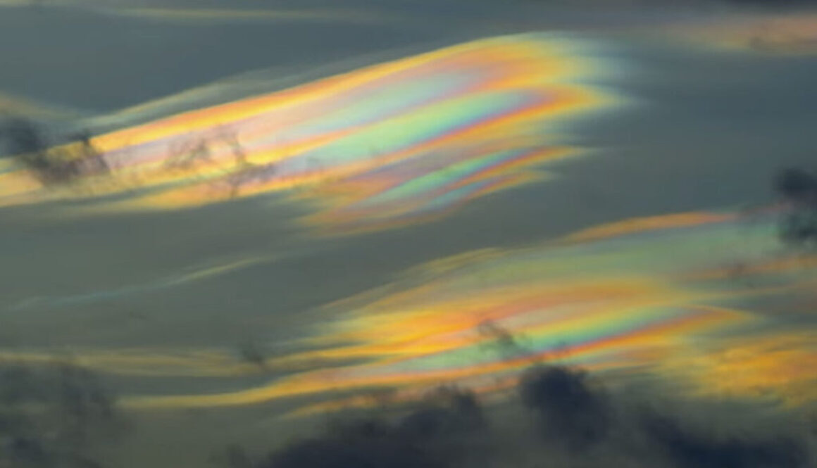 Polar stratospheric clouds: Night Lights Films - Adrien Mauduit